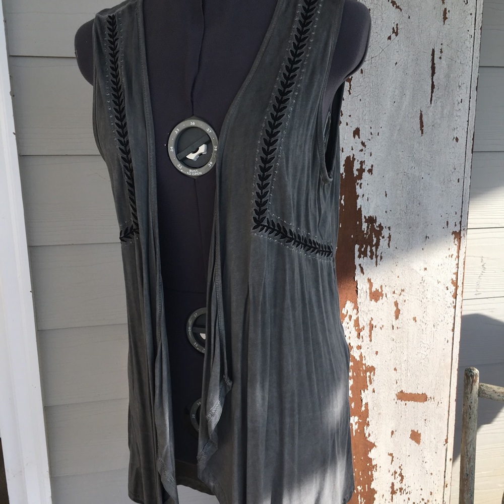 Gray, sleeveless cardigan